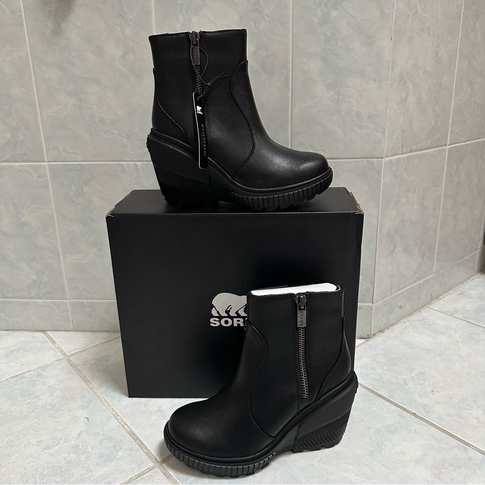 NWT Sorel ONA Ave Wedge Leather Ankle Boot Size 6